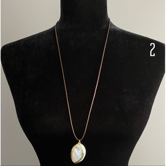 NEW Abalone Shell Pendant Necklace - Picture 7 of 7